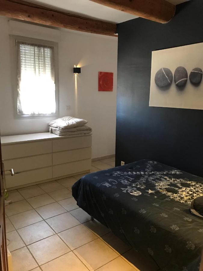 ChâteaurenardChambre Chez L Habitantアパートメント エクステリア 写真